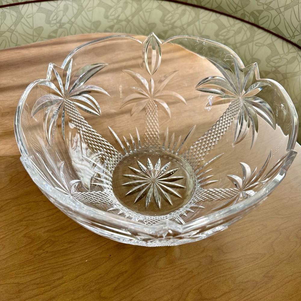 Vintage Godinger Large Crystal Fruit Bowl Palm Pattern, South Beach Collection
